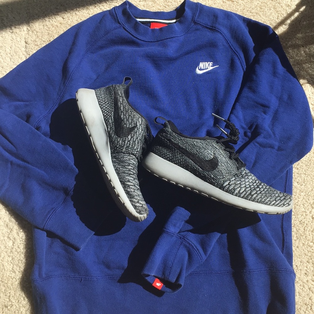 NIKE WM Destroyed Sweatshirt Look in M